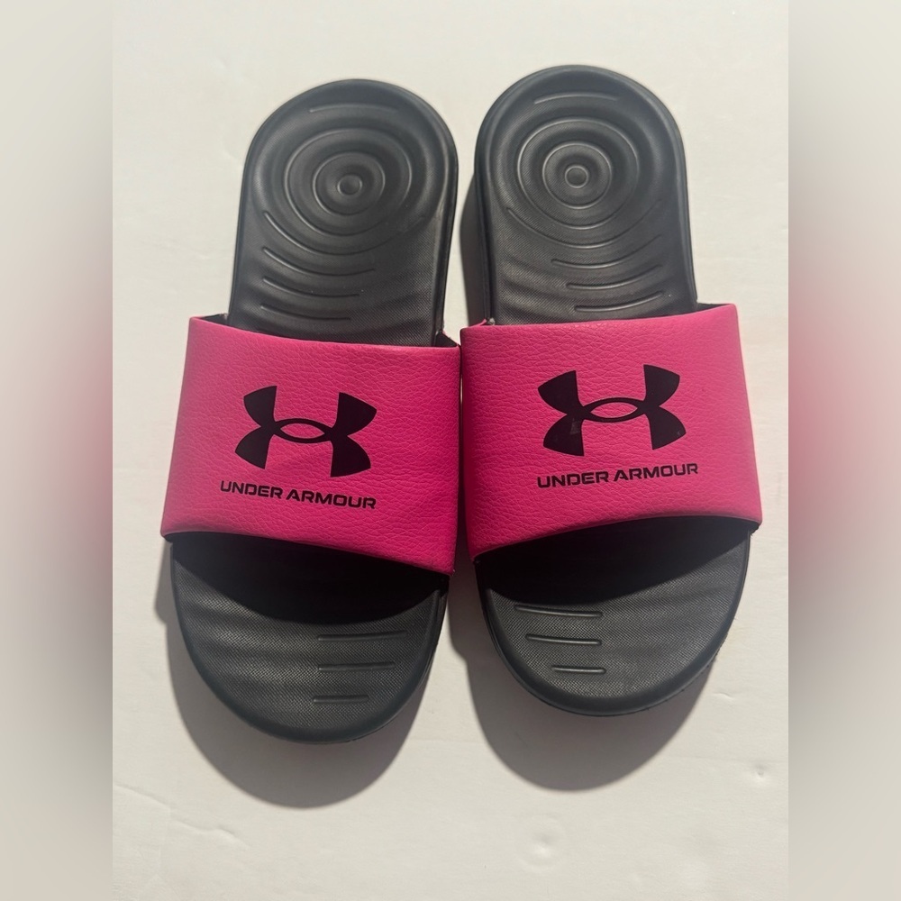 Under Armour Logo Slides Youth Size 5Y Black Pink Sandals Athletic Girls 5 Shoes